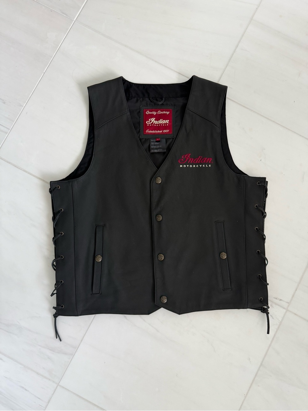 Indian Motorcycle Men’s Black Leather Vest - Classic Logo - Picture 5 of 13